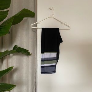 White Fox Boutique X Sarah’s Day leggings